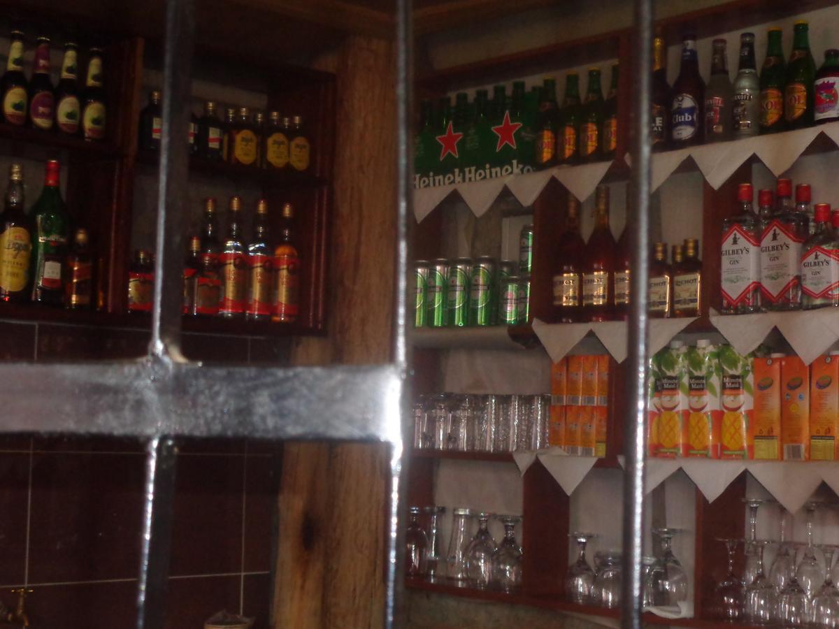 Unik Hotel Kireka エクステリア 写真