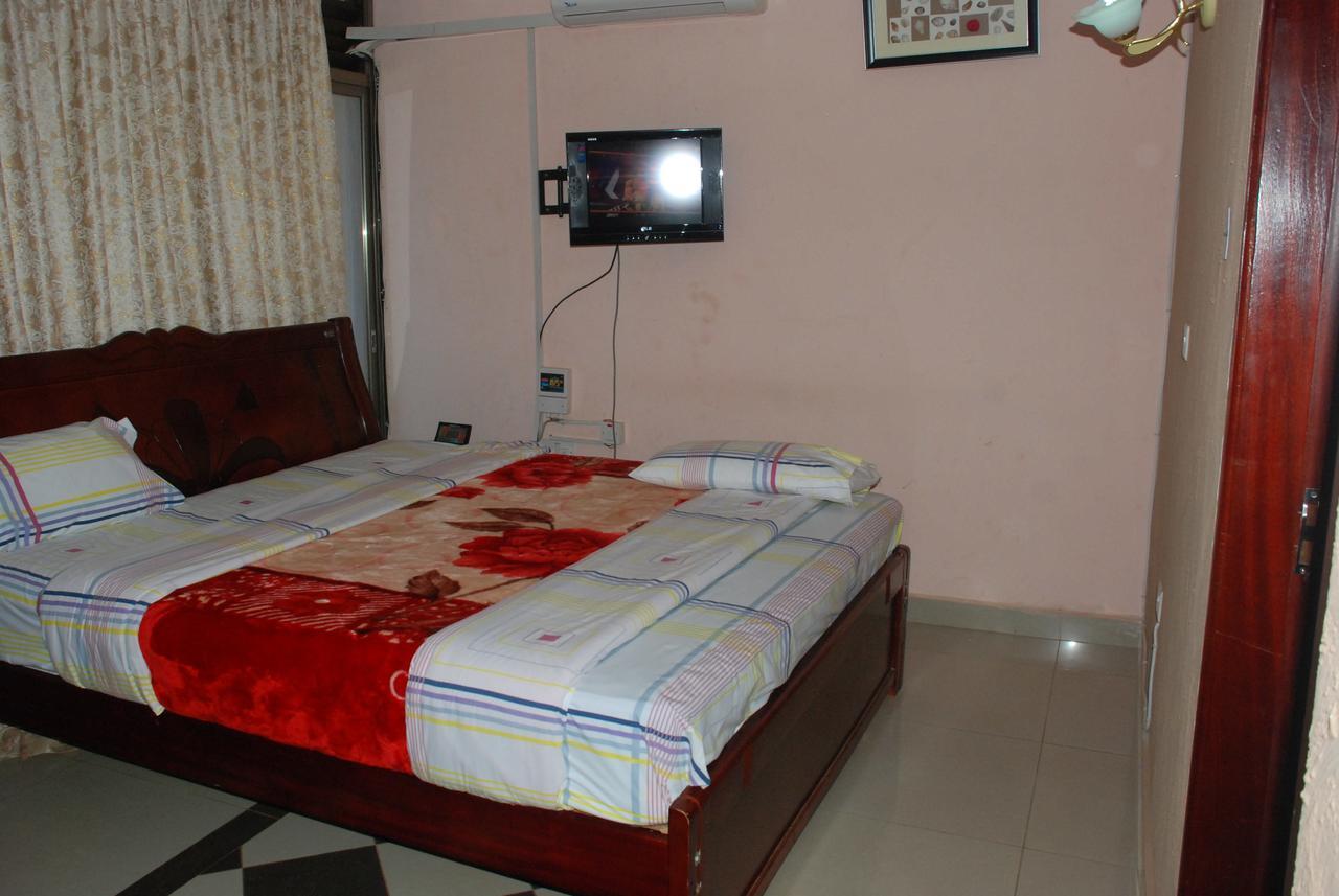 Unik Hotel Kireka 部屋 写真