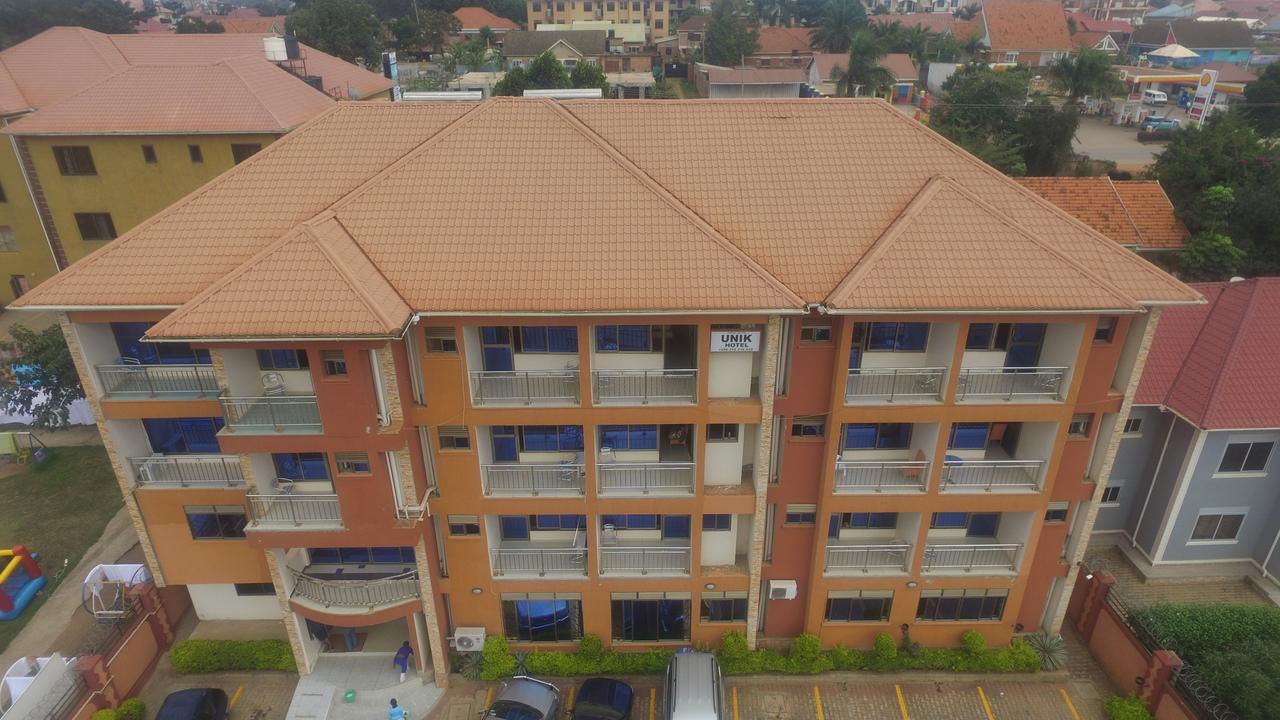 Unik Hotel Kireka エクステリア 写真